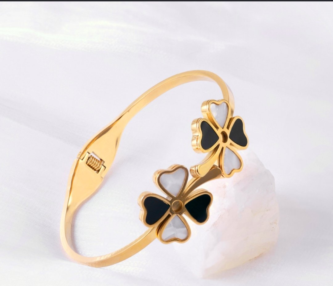Golden Flora Flower Kada