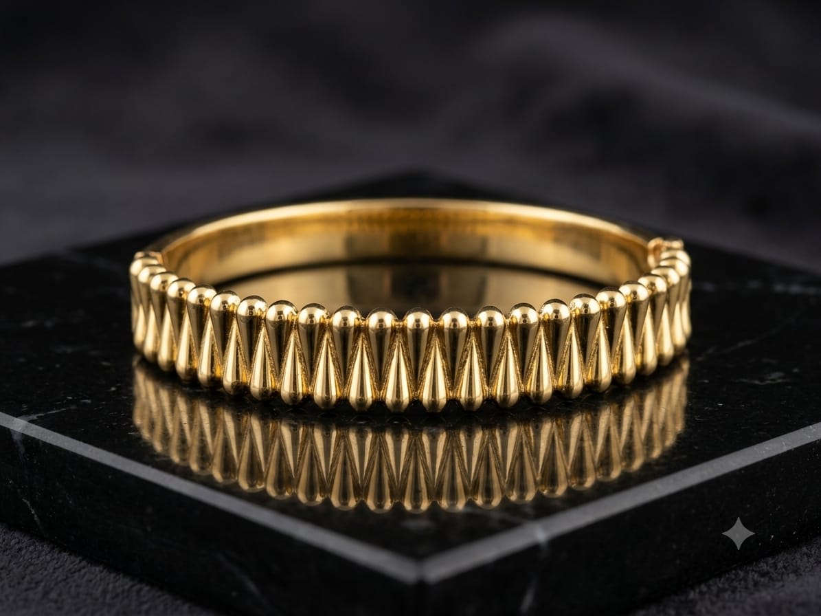 Striking Textured Golden Kada